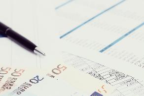 The Role of Competitor Monitoring in Setting Competitive Salaries Across Europe