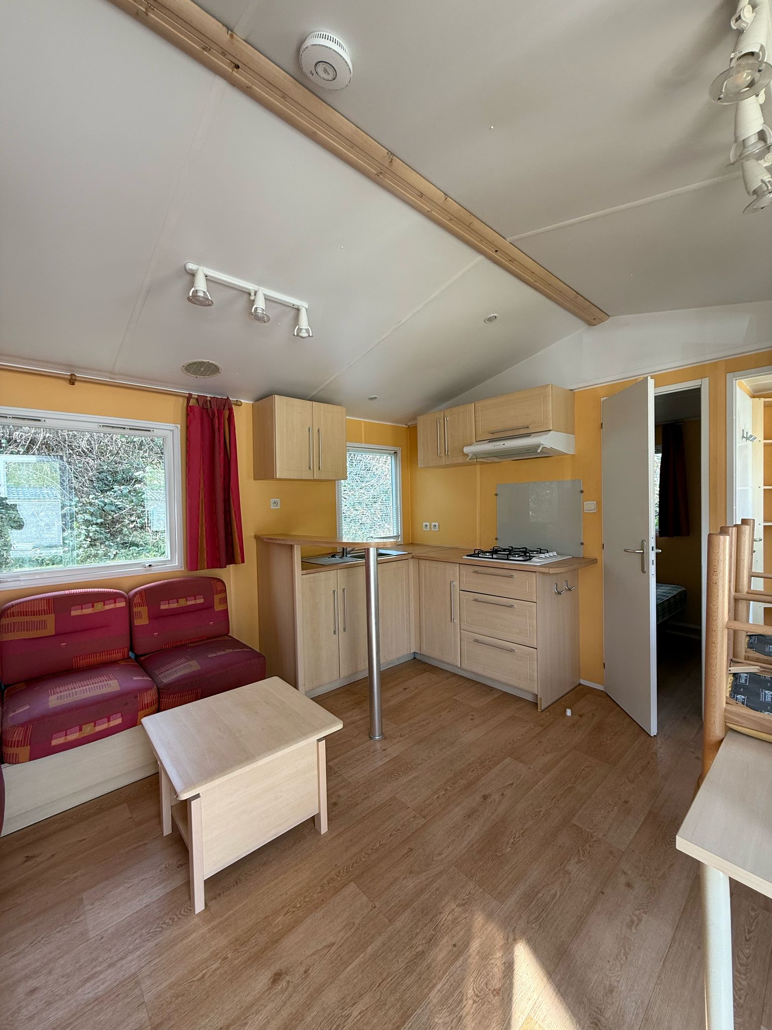 accommodationPhotoUrl