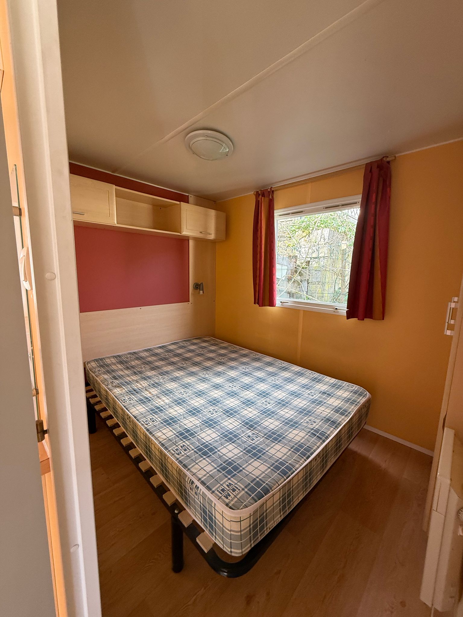 accommodationPhotoUrl
